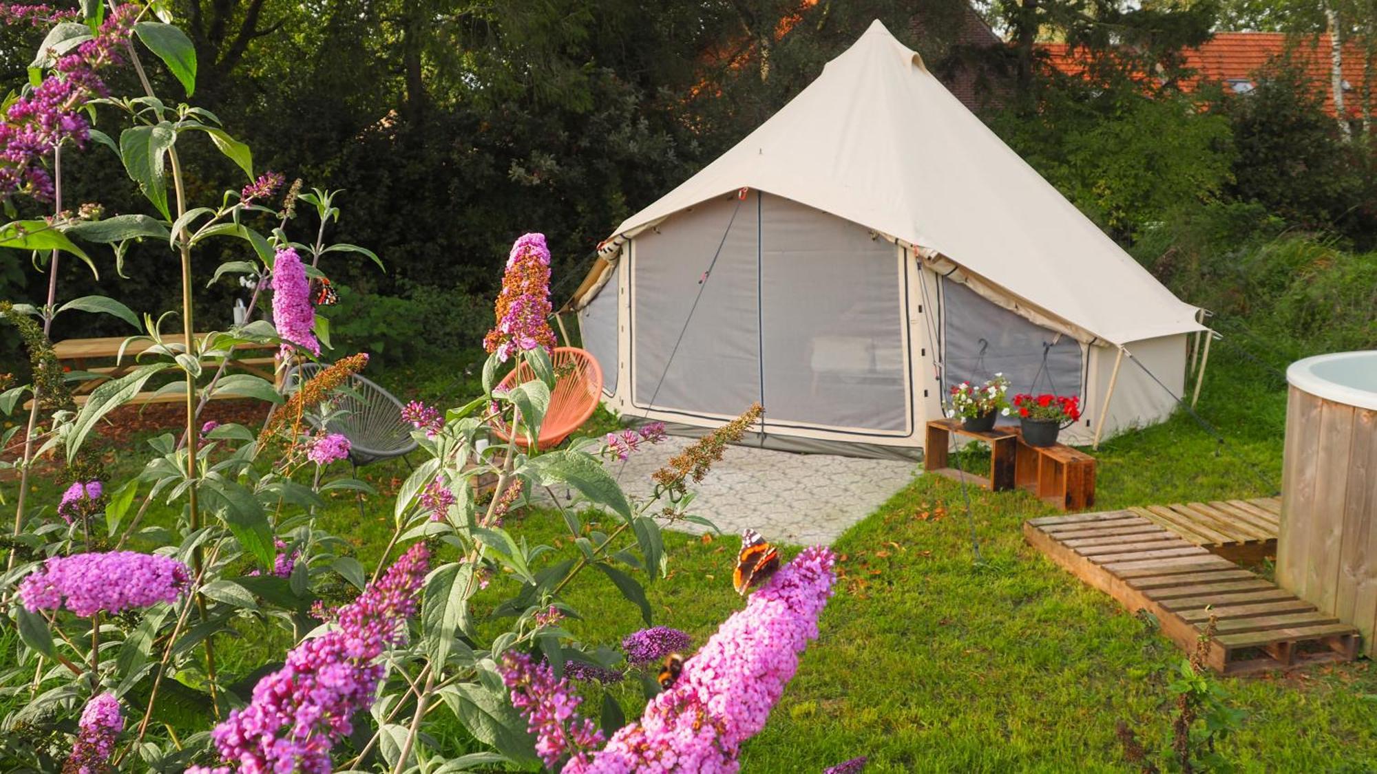 Bell Tent In Een Voedselbos Nederweert-Eind Екстериор снимка